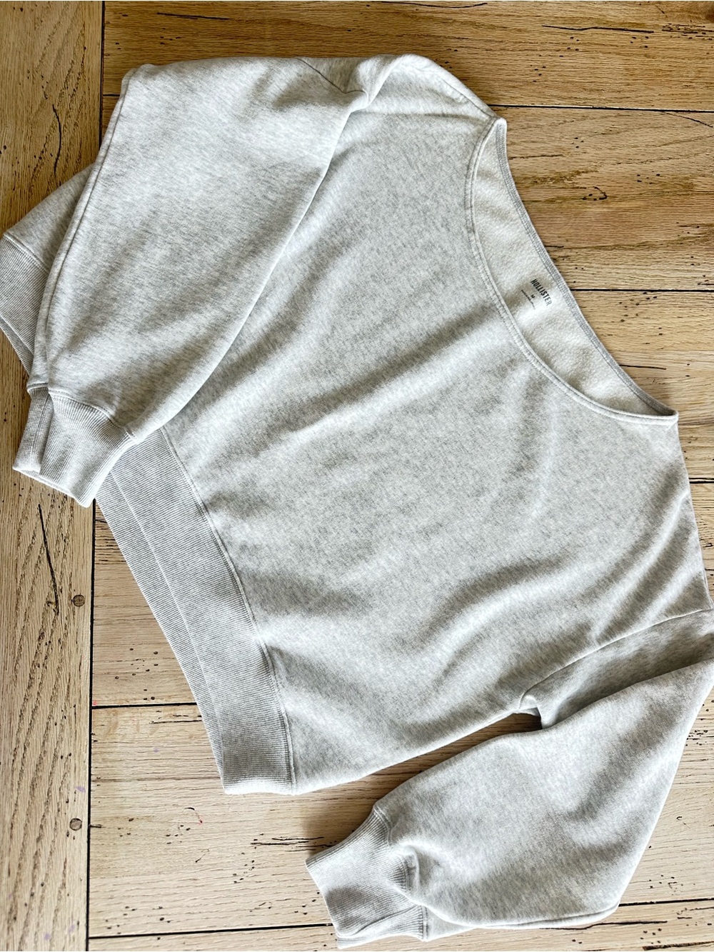 Hollister Light Gray Cropped Sweatshirt